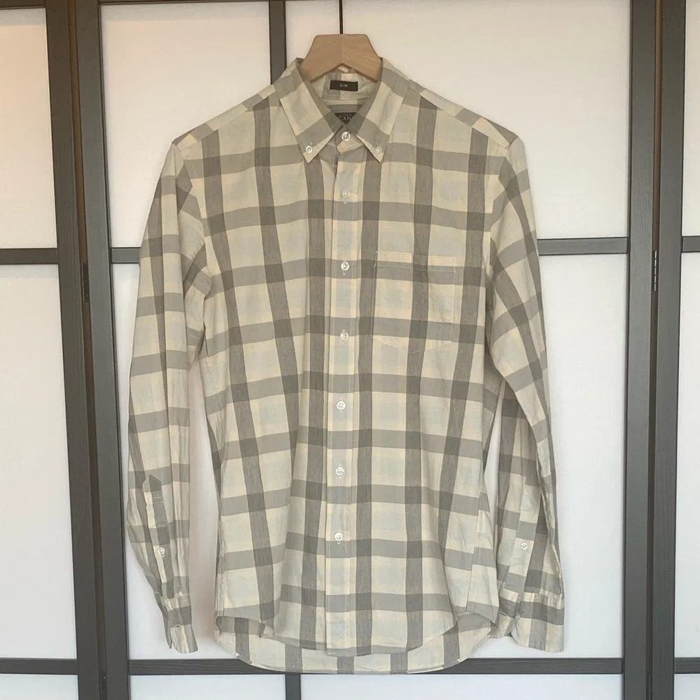 J. Crew Mercantile Plaid button‎ down shirt. Size Small